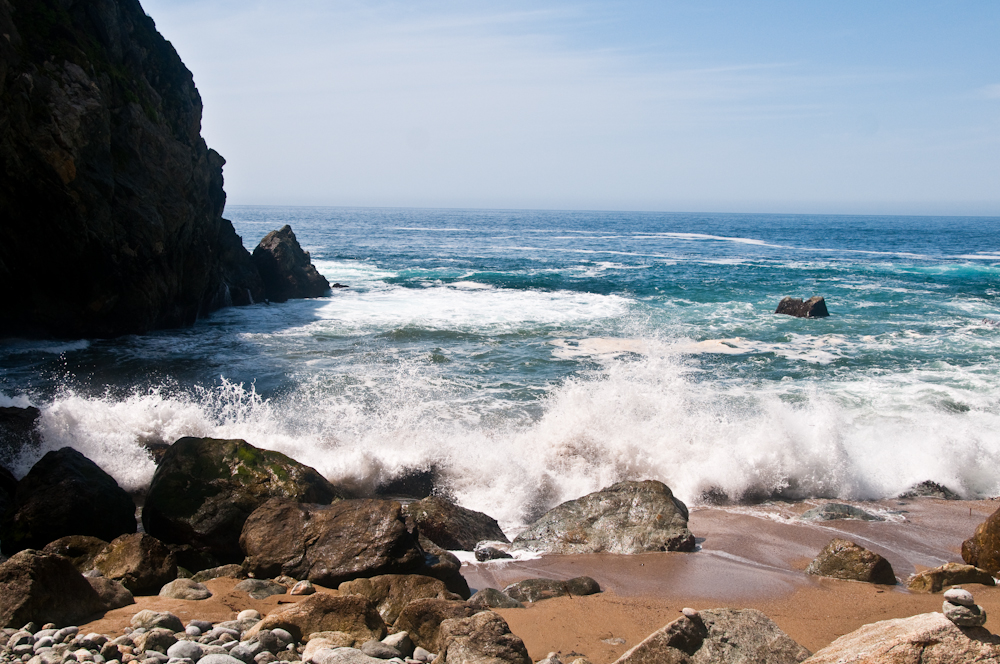 waves crashing